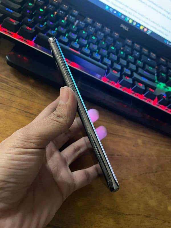 Samsung Galaxy S10 Plus 2