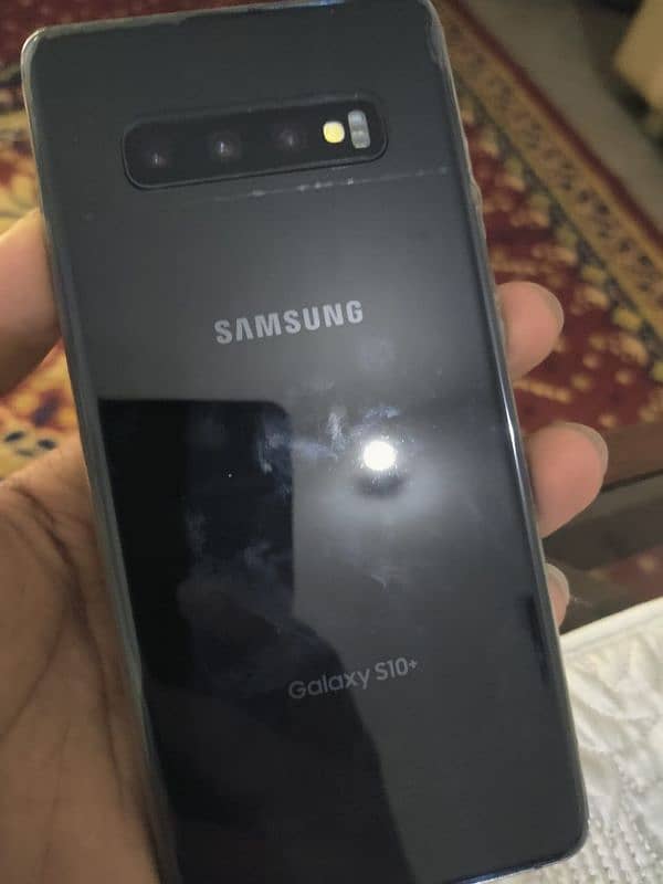 Samsung Galaxy S10 Plus 4