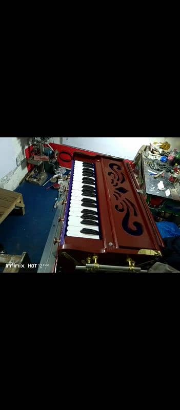 Siraj harmonium 8