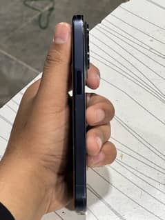 Iphone 15 pro (PTA)