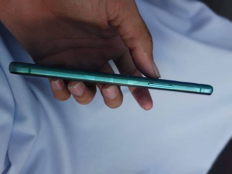 One Plus 8T 6