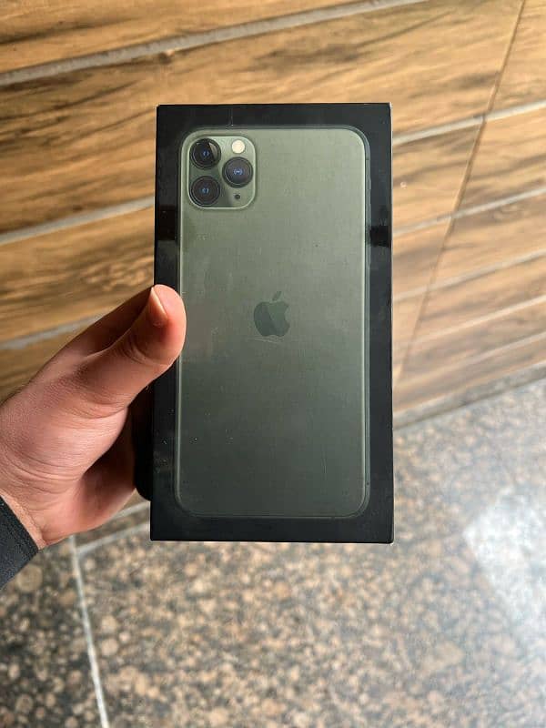 Iphone 11 pro max 256 PTA APPROVED 4