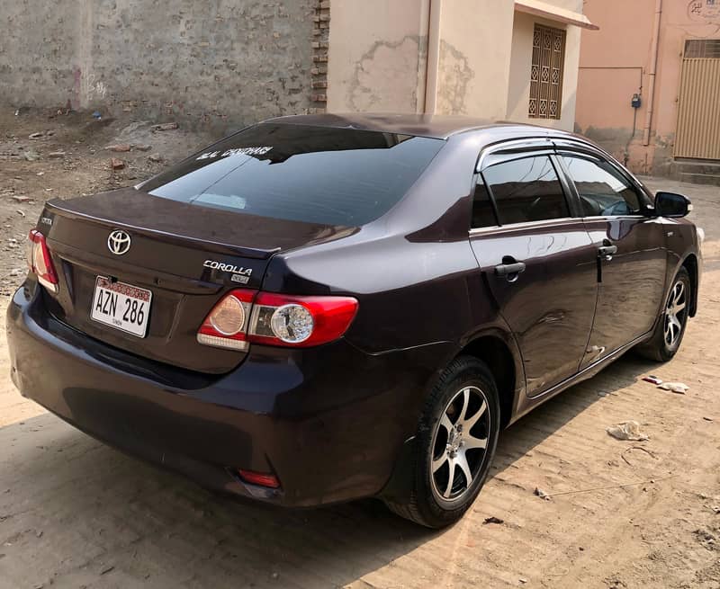 Toyota Corolla XLI 2013 6