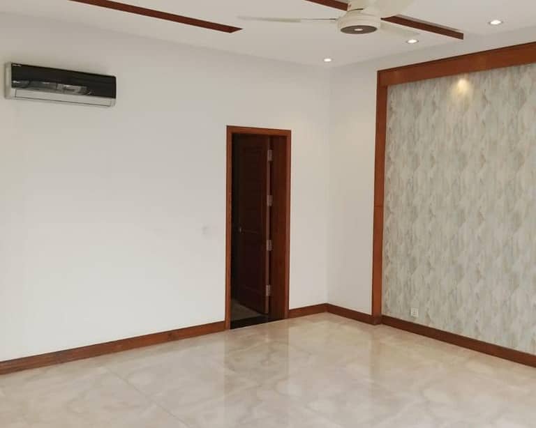 1 KANAL upper portion FOR RENT IN DHA PHASE 1 Lahore 3