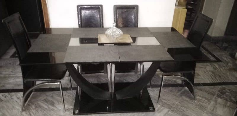 black dining table 2