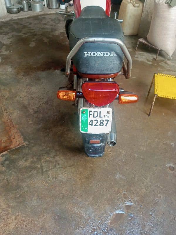 70Cc honda bike good condition 2