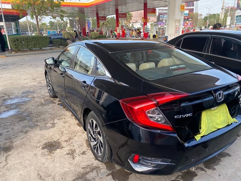 Honda Civic Oriel 2018 5