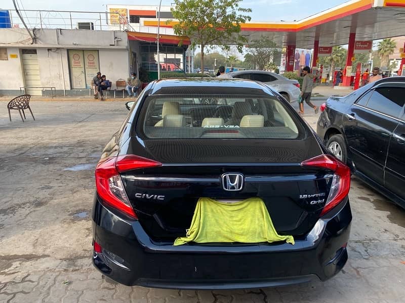 Honda Civic Oriel 2018 7