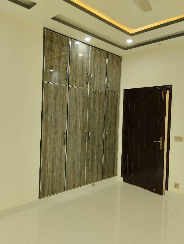 10 Marla Brand New Fully Luxury Hosue Available for rent in the Heart of bahria town lahore 14