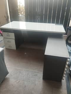 CEO Office Tables price 30,000