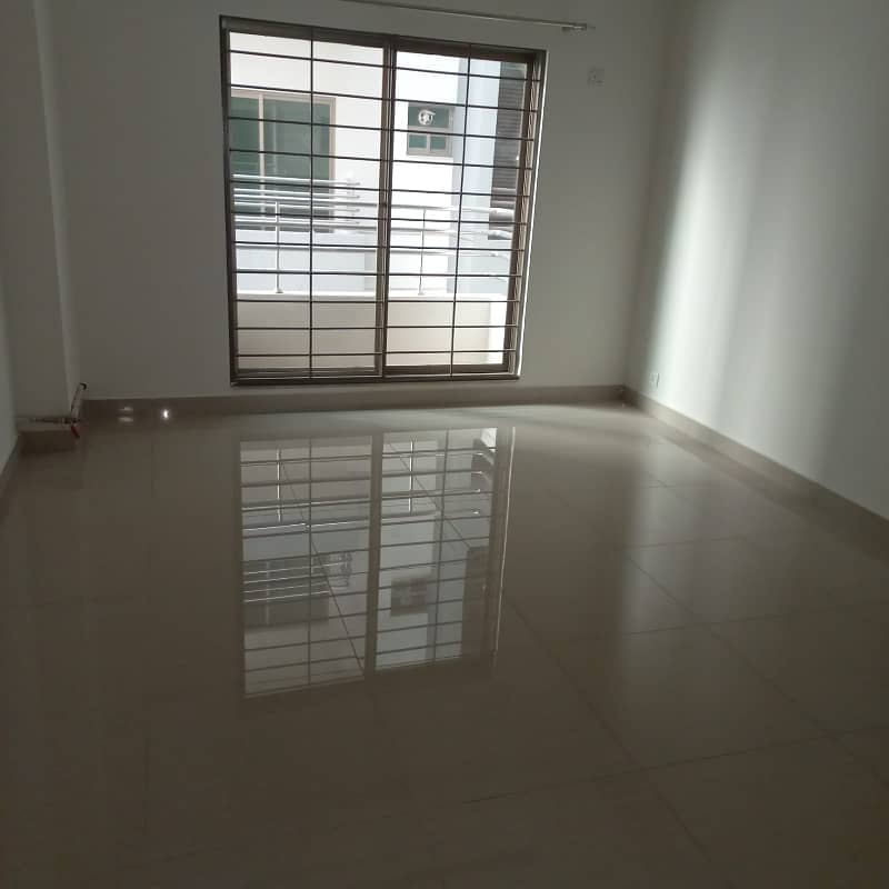 Brand New 3-Bedroom Flat For Rent In Sector D Askari 11 Lahore 3