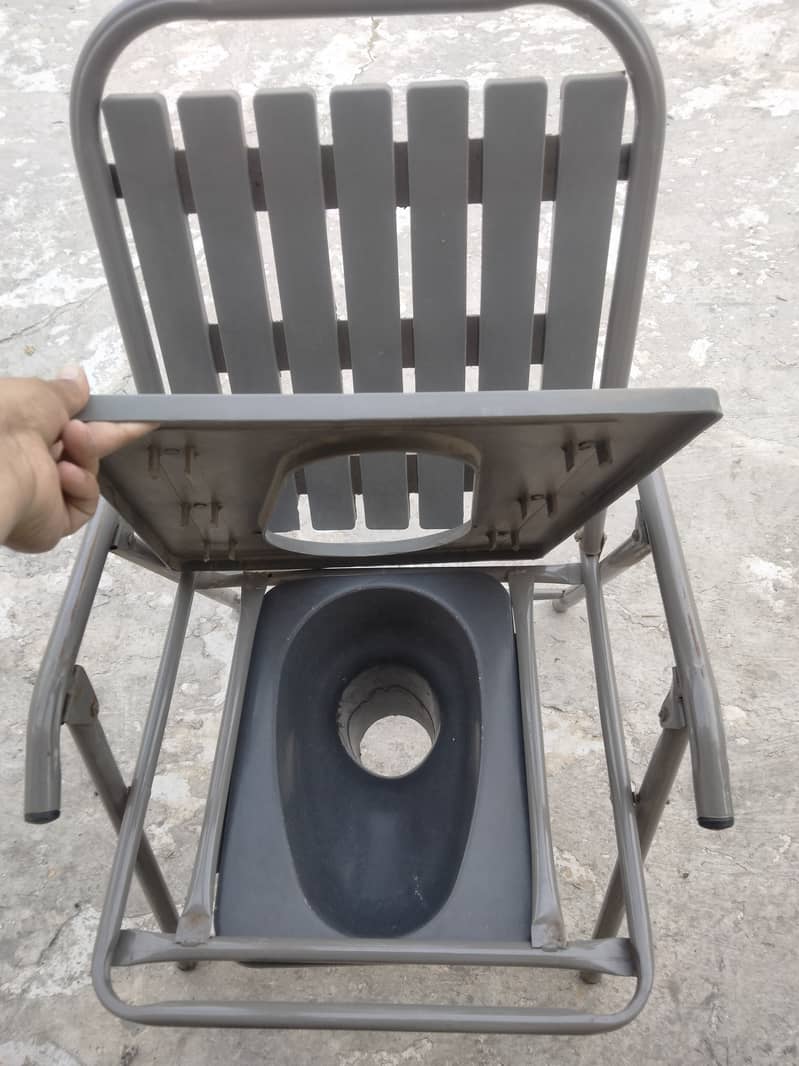 Bathroom/Toilet Chair Portable and foldable 3