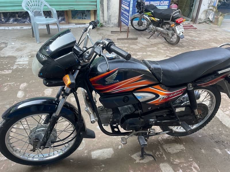 Honda  100 pridor 4