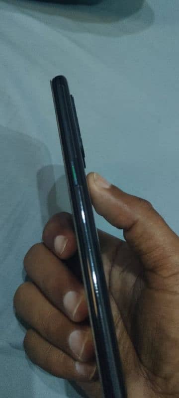 oppo reno 6 condition  minor line hye bs 10/10 exchange possible 1