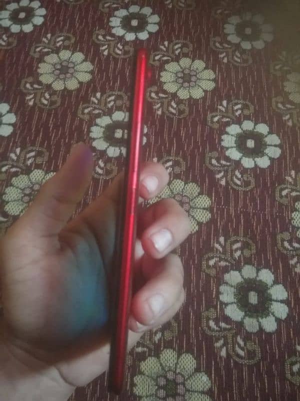 vivo y81S 10/10 Condition charger bada sab complete saman 4