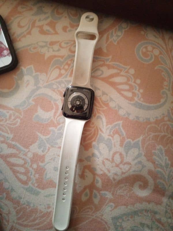 apple I watch series 5.44mm 1