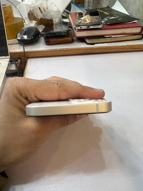 iPhone 13 256 Gb PTA Aproved 5