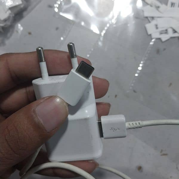 I'm sale samsung galaxy original charger fast charging available cebal 1