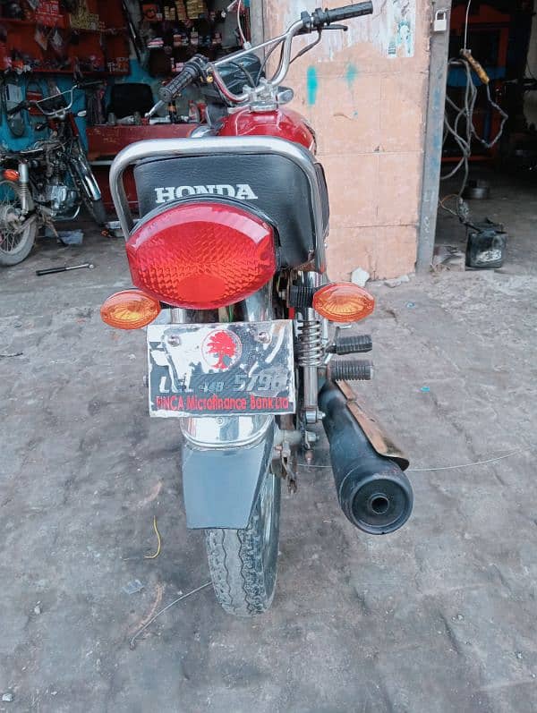 Honda 125 2014/15 Lahore number 1