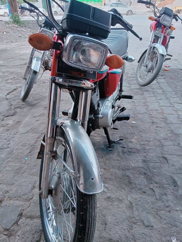 Honda 125 2014/15 Lahore number 2