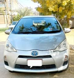 Toyota Aqua S-key 2014 registered 2017 Grade 4 urgent sale