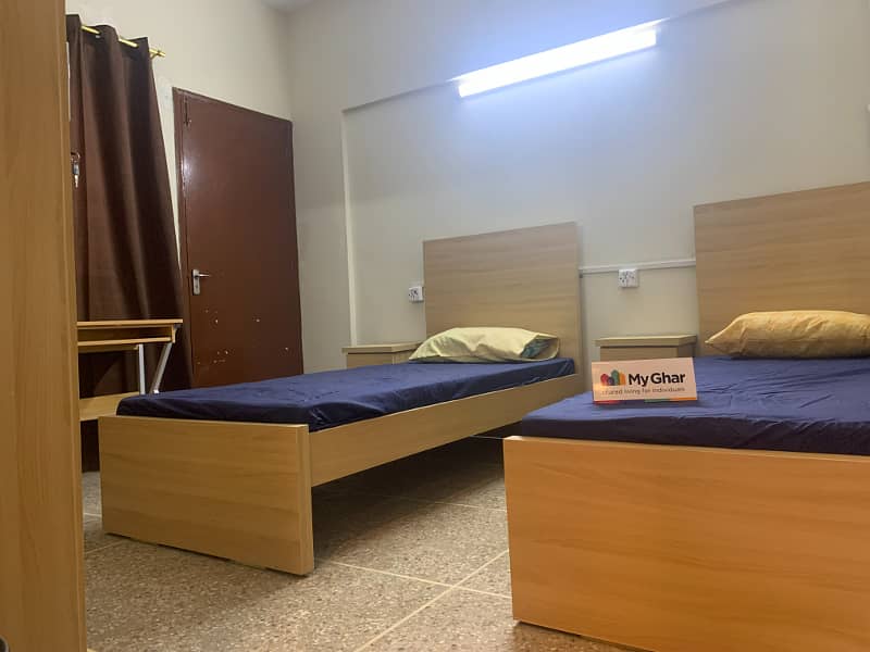 Private and Shared Rooms for Working Professionals and Bachelors 3