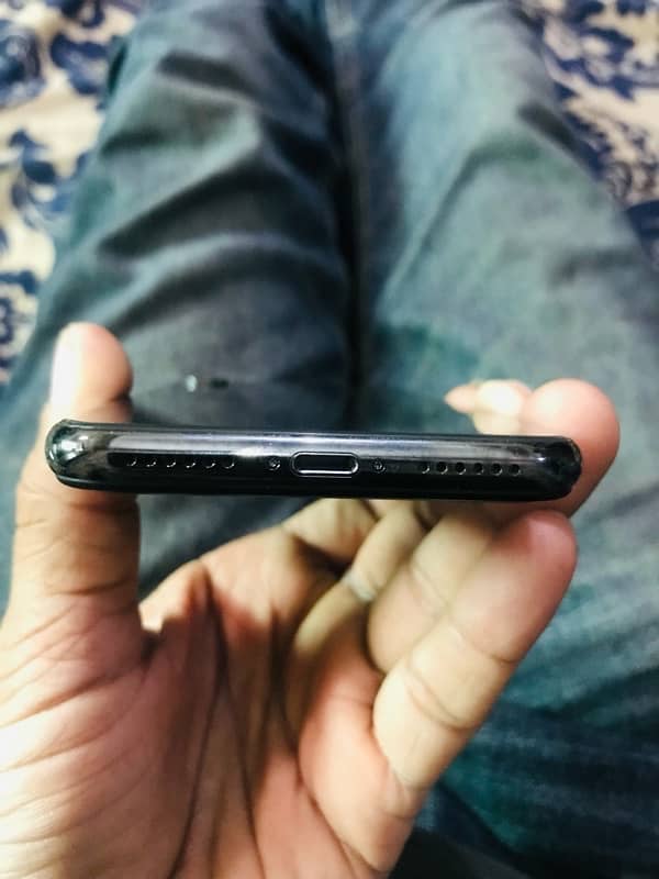 IPhone X 64GB PTA Approved 7