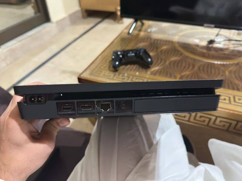 PS4 Slim 500GB Jailbreak 2