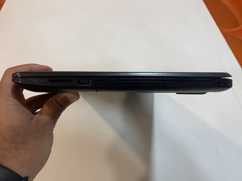 HP Laptop 15-BS015DX 4