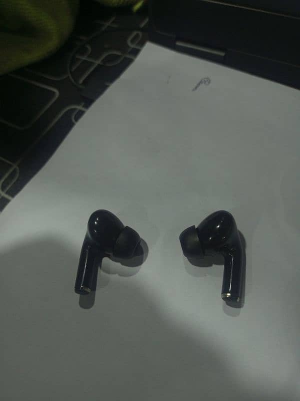 Earbuds 3