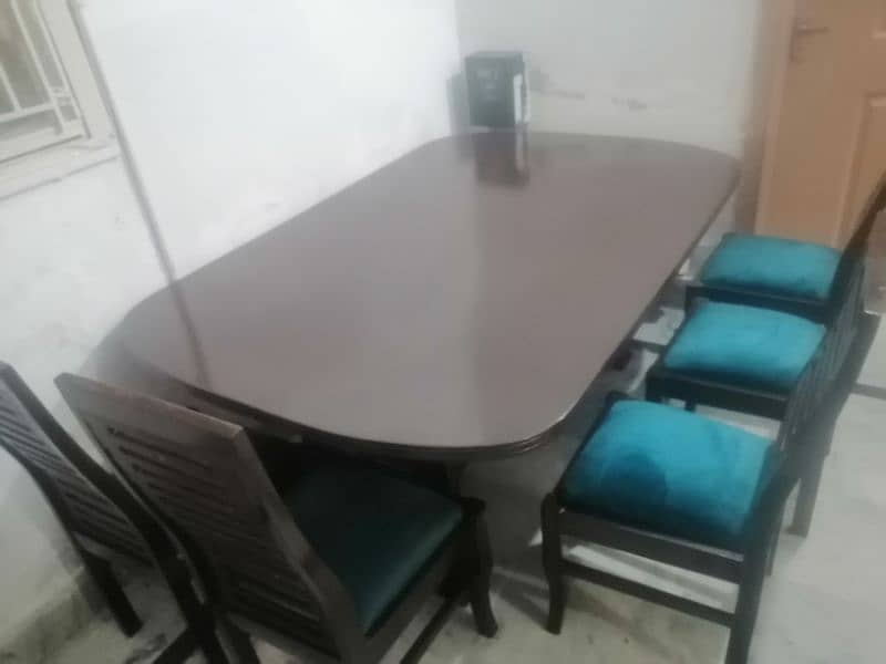 Dining Table with 6 Chairs 2