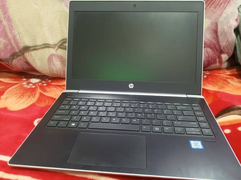 Laptop core i5 8/256 2