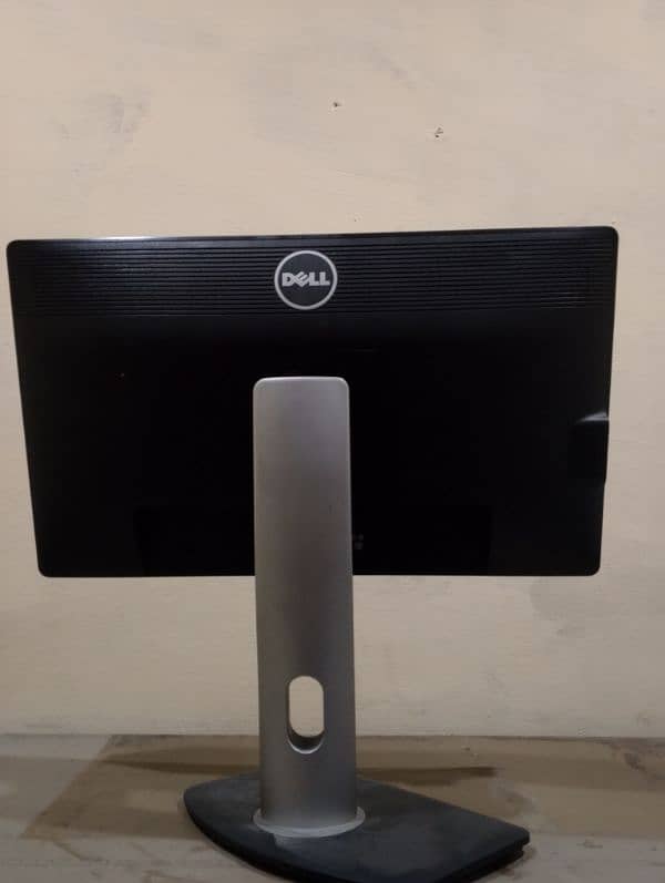 24'' LCD for sale 0