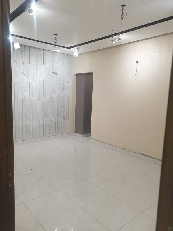 240 SQ YARD UPPER PORTION FOR SALE IN GULSHAN-E-IQBAL BLOCK 2 5