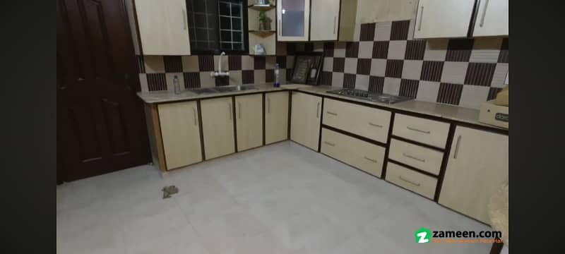 240 SQ YARD ONE UNIT HOUSE FOR SALE IN GULSHAN-E-IQBAL BLOCK 1 8