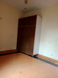 7 marla upper portion for rent in psic society near lums dha lhr