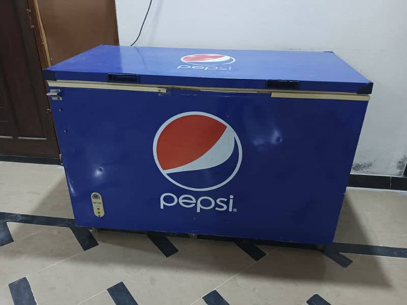 Pepsi freezer/refrigerator/chiller/wahcantt 1