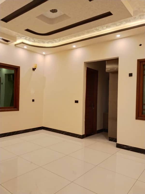 240 SQ YARD UPPER PORTION FOR SALE IN GULSHAN-E-IQBAL BLOCK 2 11