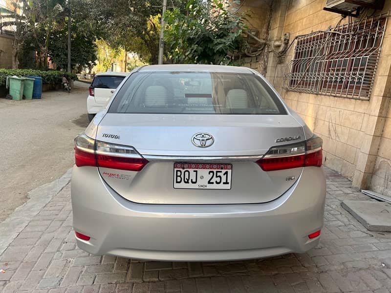 Toyota Corolla GLI 2019 3