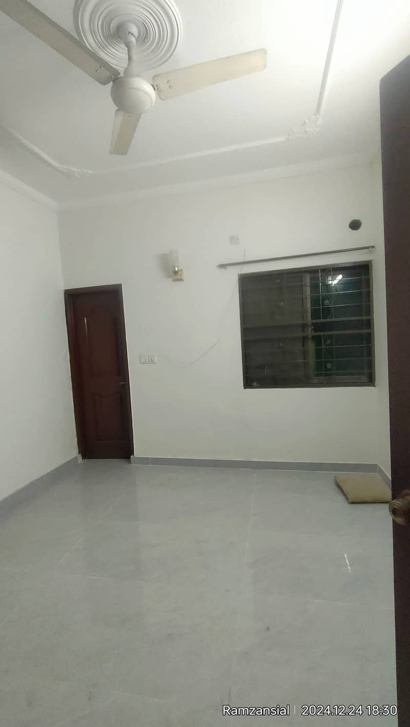 10 MARLA LOWER PORTION AVAILABLE FOR RENT IN WAPDA TOWN PHASE 1 3