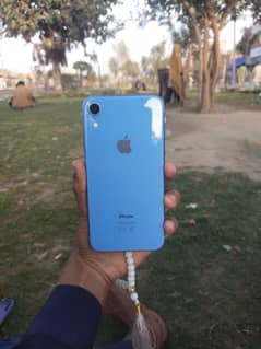 Iphone XR factory unlock 10/10 Water Pack