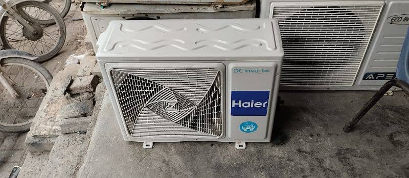 haier A. c 1 ton D. c inveter 2