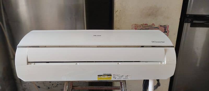 haier A. c 1 ton D. c inveter 3