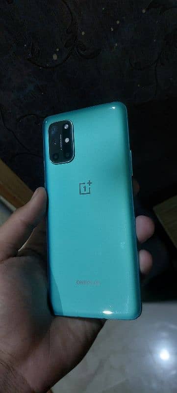 one plus 8t condition 10 by 10 12 256 water pack all. orignal 0