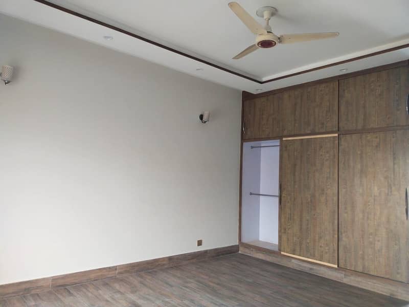 10 MARLA UPPER PORTION AVAILABLE FOR IN WAPDA TOWN PHASE 1 7