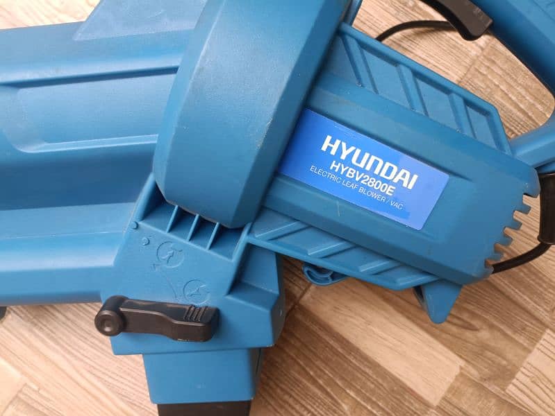 Hyundai Lawn Leaf Blower 2800 watt 1