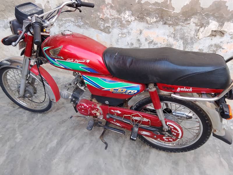 Honda CD 70 2018 6