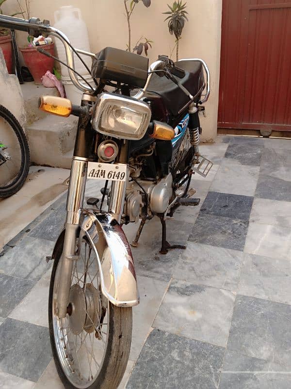 super Asia  70c  good condition jo Bhai interested ha kami pashi hujgi 4