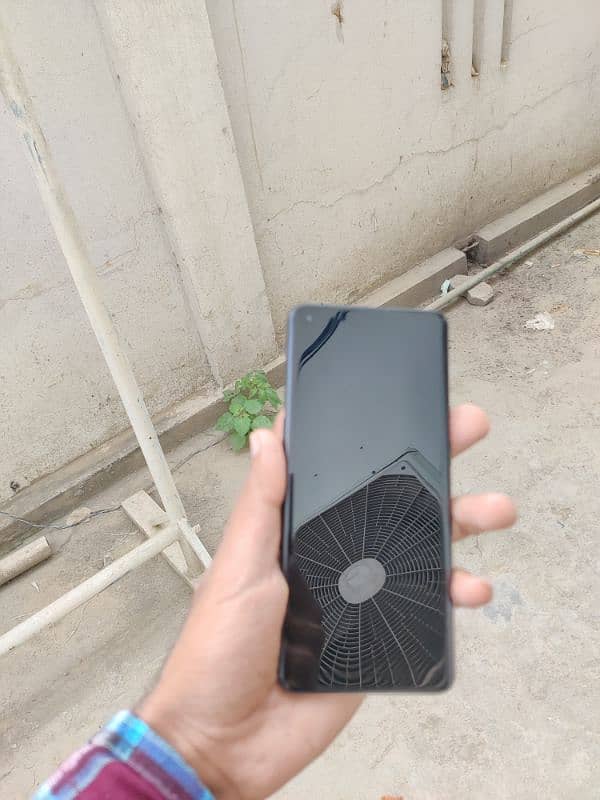 OnePlus 9 pro 256gb glass crack With Charger 100W 0