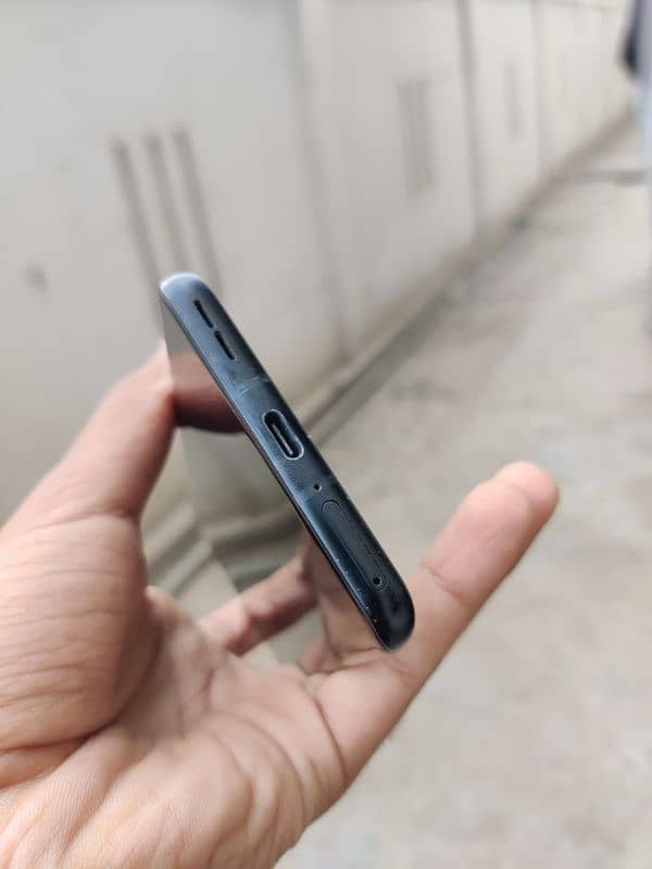 OnePlus 9 pro 256gb glass crack With Charger 100W 1